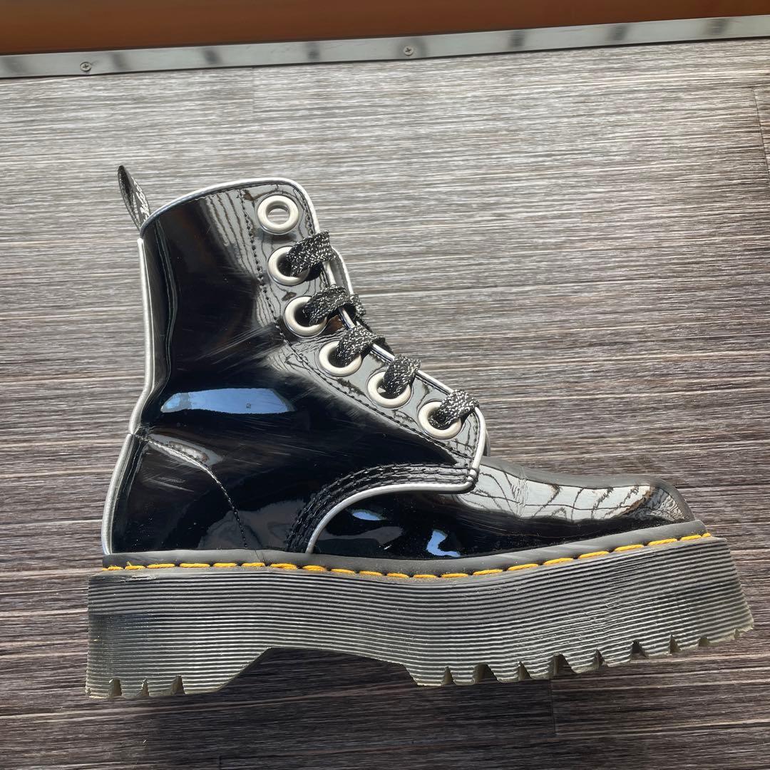 Dr.Martens/ QUAD RETRO MOLLY（クワッドレトロモリー）