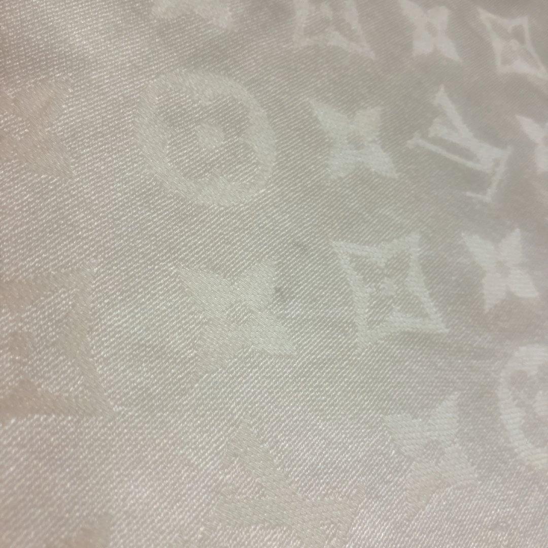 ★期間限定お値下げ中★【美品】ルイヴィトン フリンジ付き 大判ストール ショール