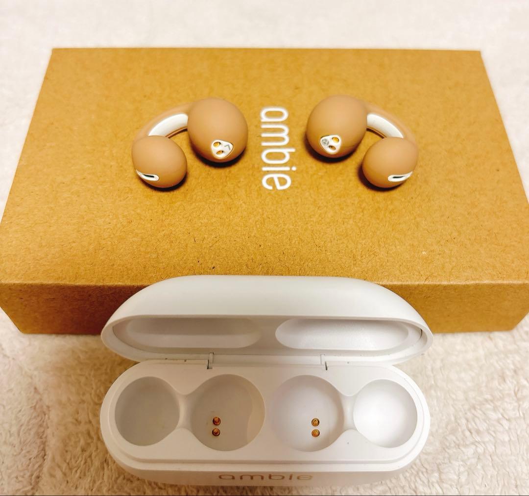 【美品】ambie AM-TW01 sound earcuffs (Latte)