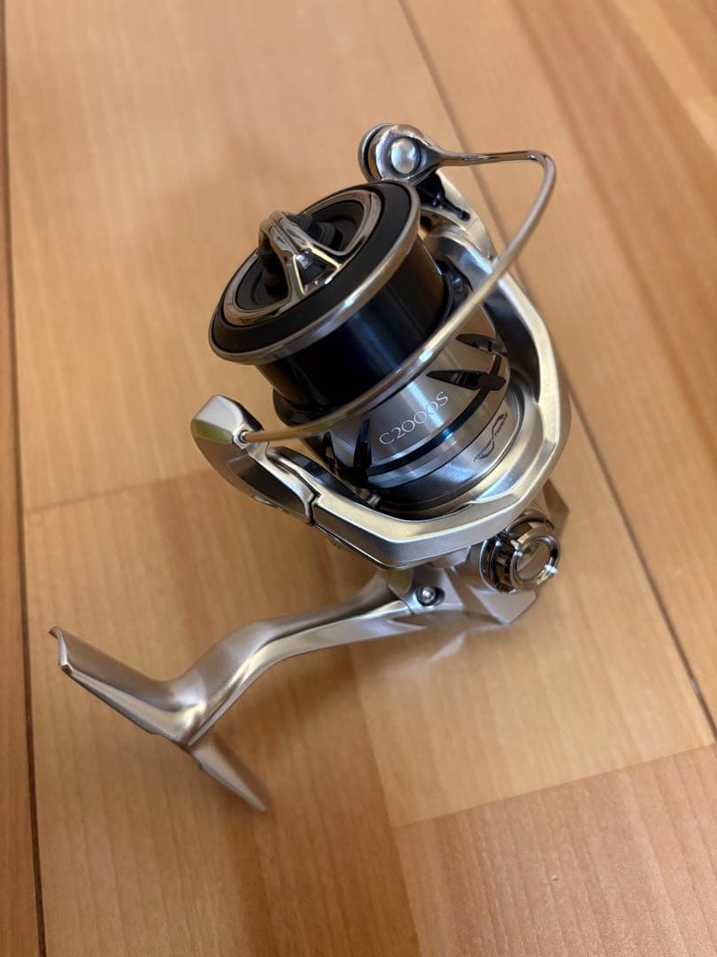 ア*ヤ様 シマノ【23ストラディック C2000S】美品