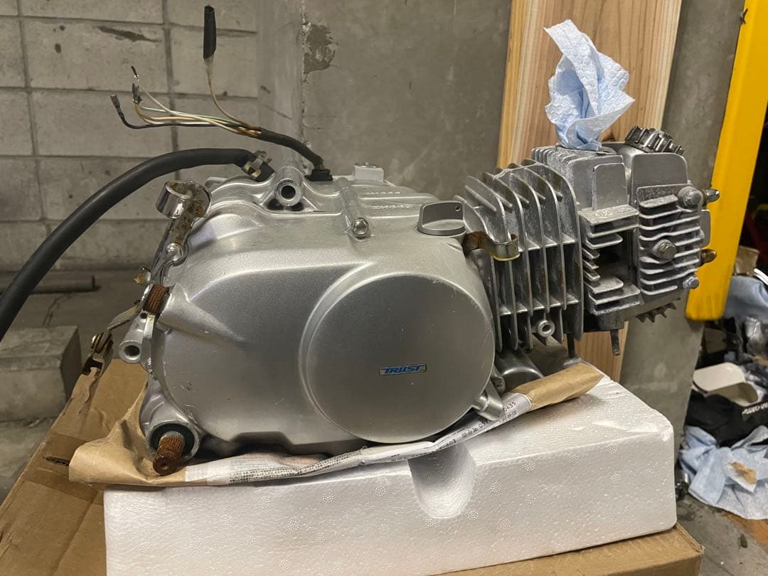 中華エンジン　125cc クラッチ