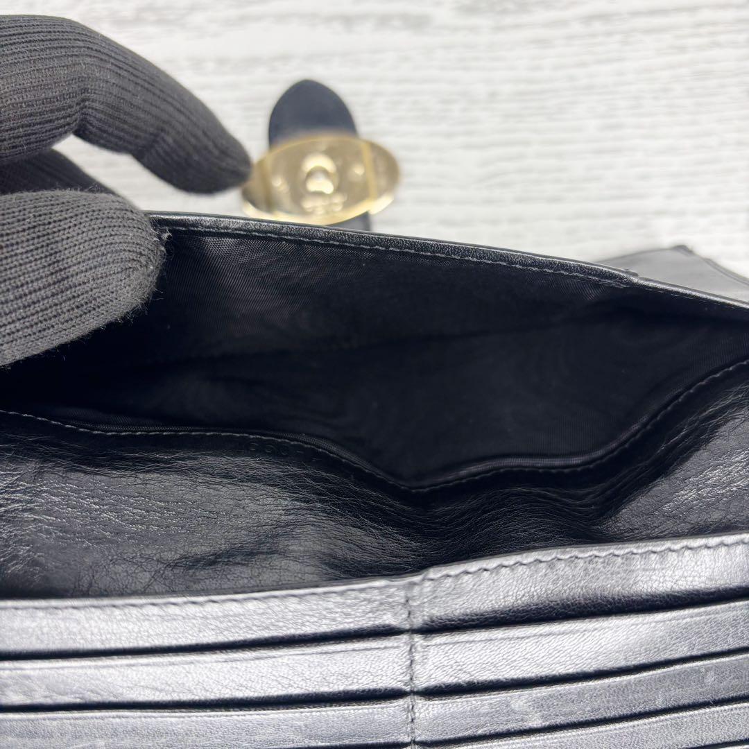 極美品　FENDI フェンディ　長財布　二つ折り　S06