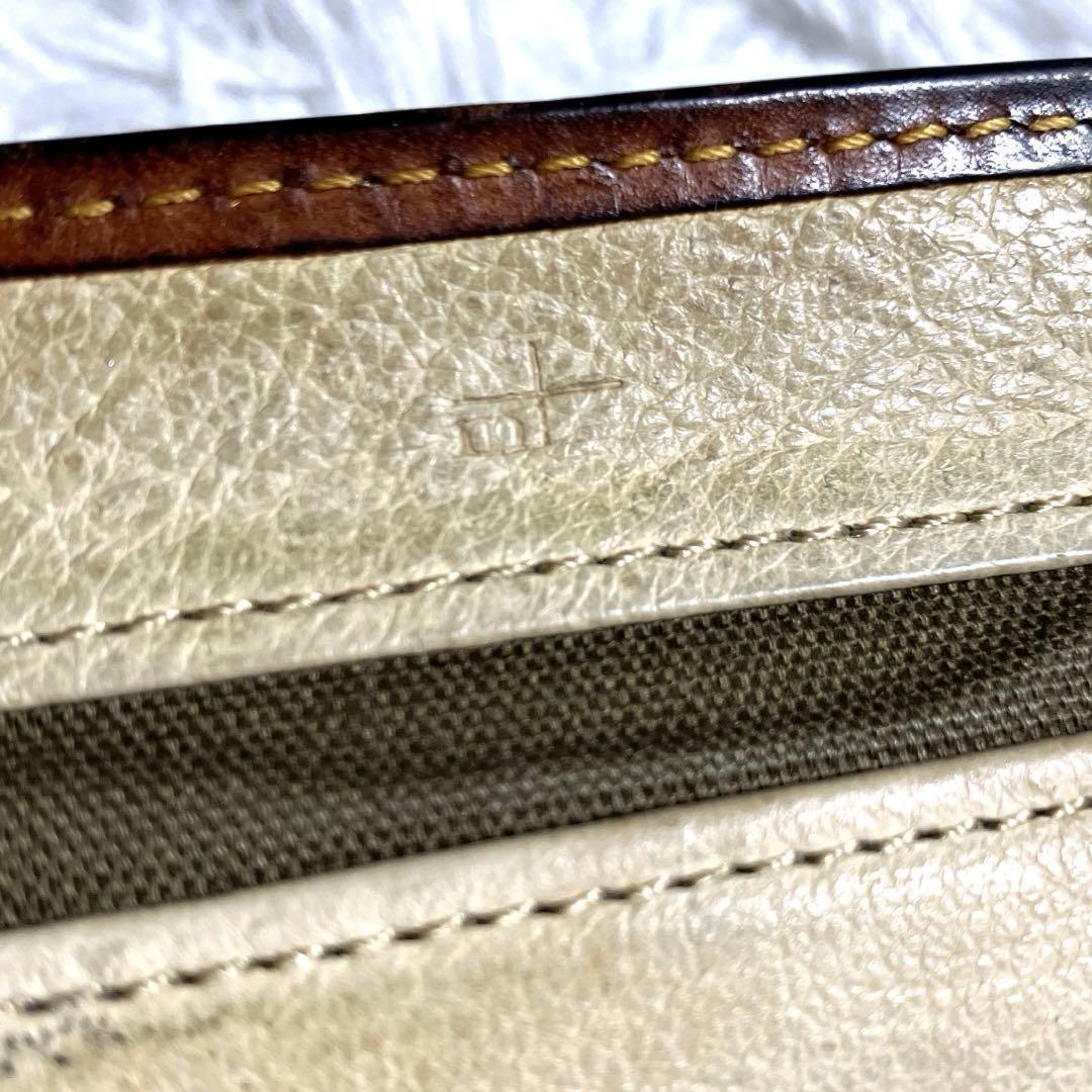 m+　エムピウ　ミッレフォッリエ　P25　折り財布　コンパクトウォレット