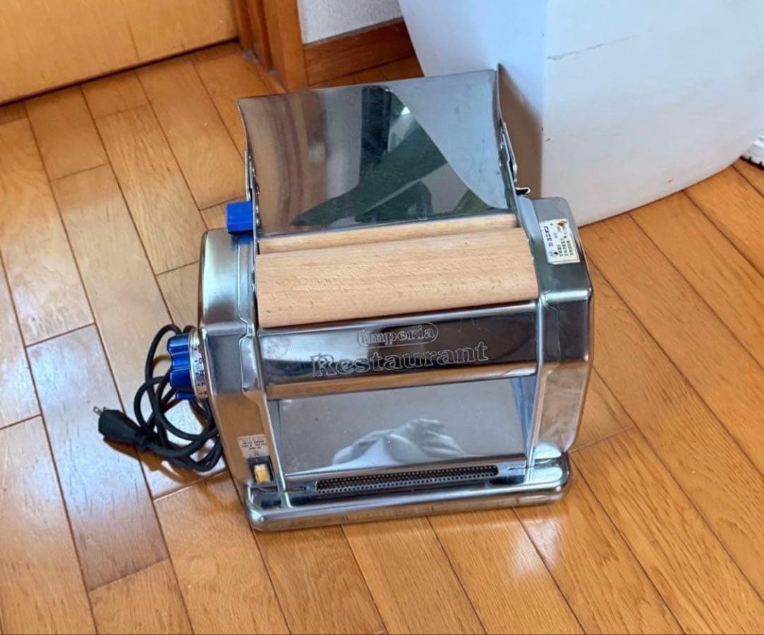 定価52万程イタリア最高級モデル　インペリア製電動タイプ　パスタマシーン美品