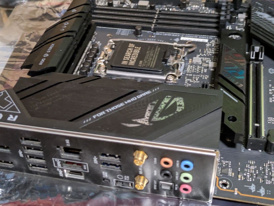 L*a様 ROG STRIX B760-F GAMING WIFI マザーボード