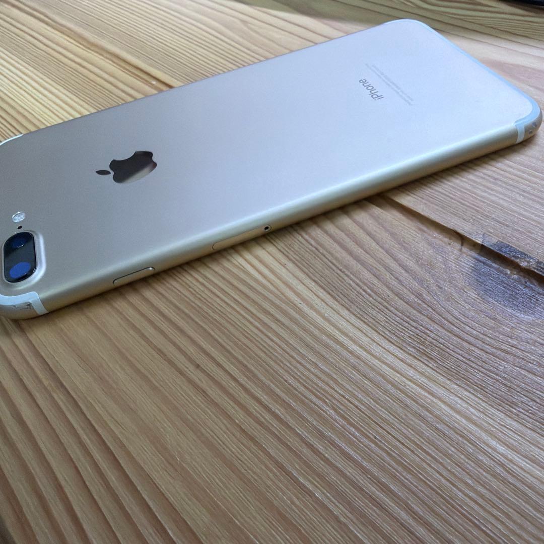 iPhone7 Plus 128GB ゴールド　MN6H2J/Aバッテリー81%