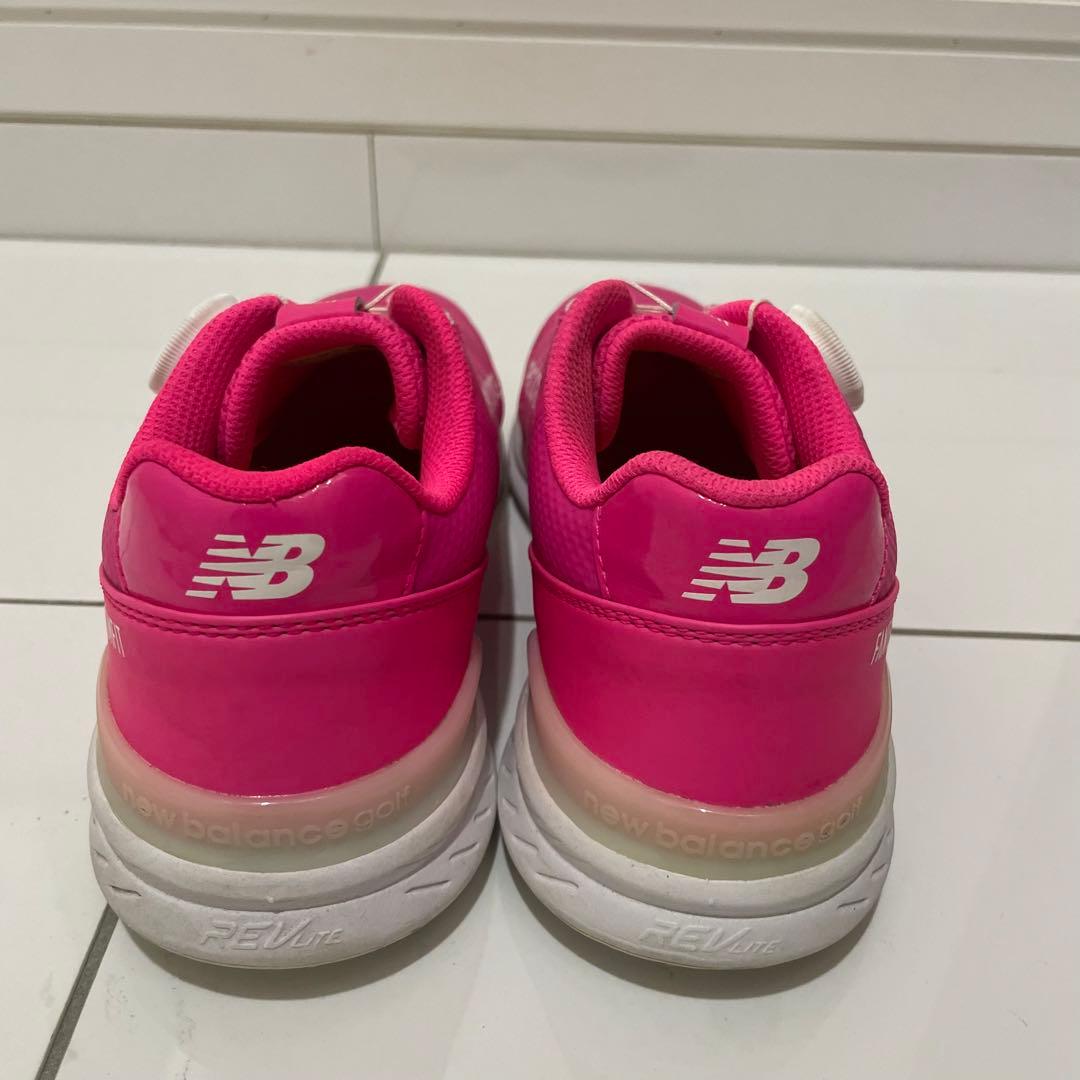 美品　ゴルフシューズ レディース　New Balance 23 ピンク