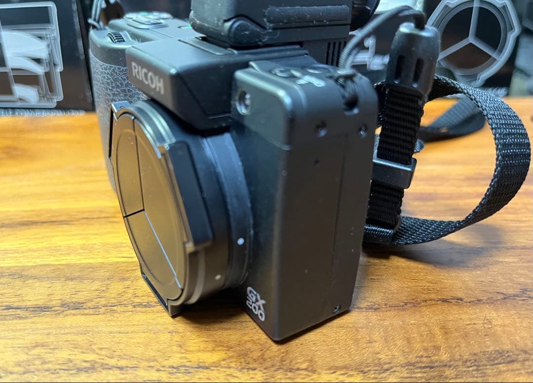 RICOH リコーGX200 オプション多数あり