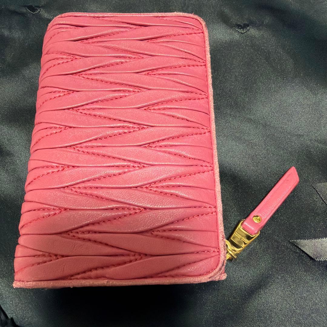 ミュウミュウ MIUMIU 財布 レディース マテラッセ ピンク