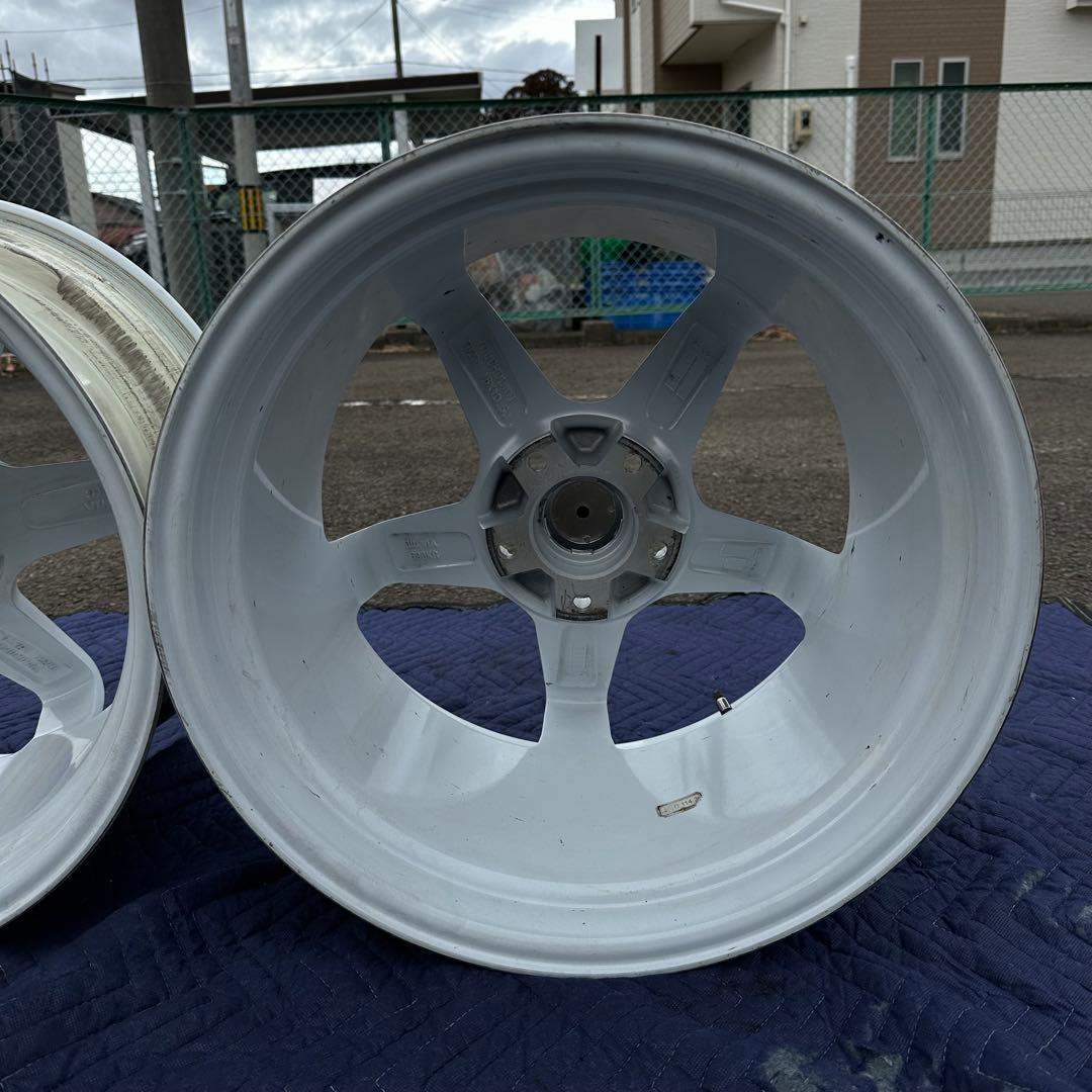 18インチ　10.5j + 15 スタンスマジック stance magic