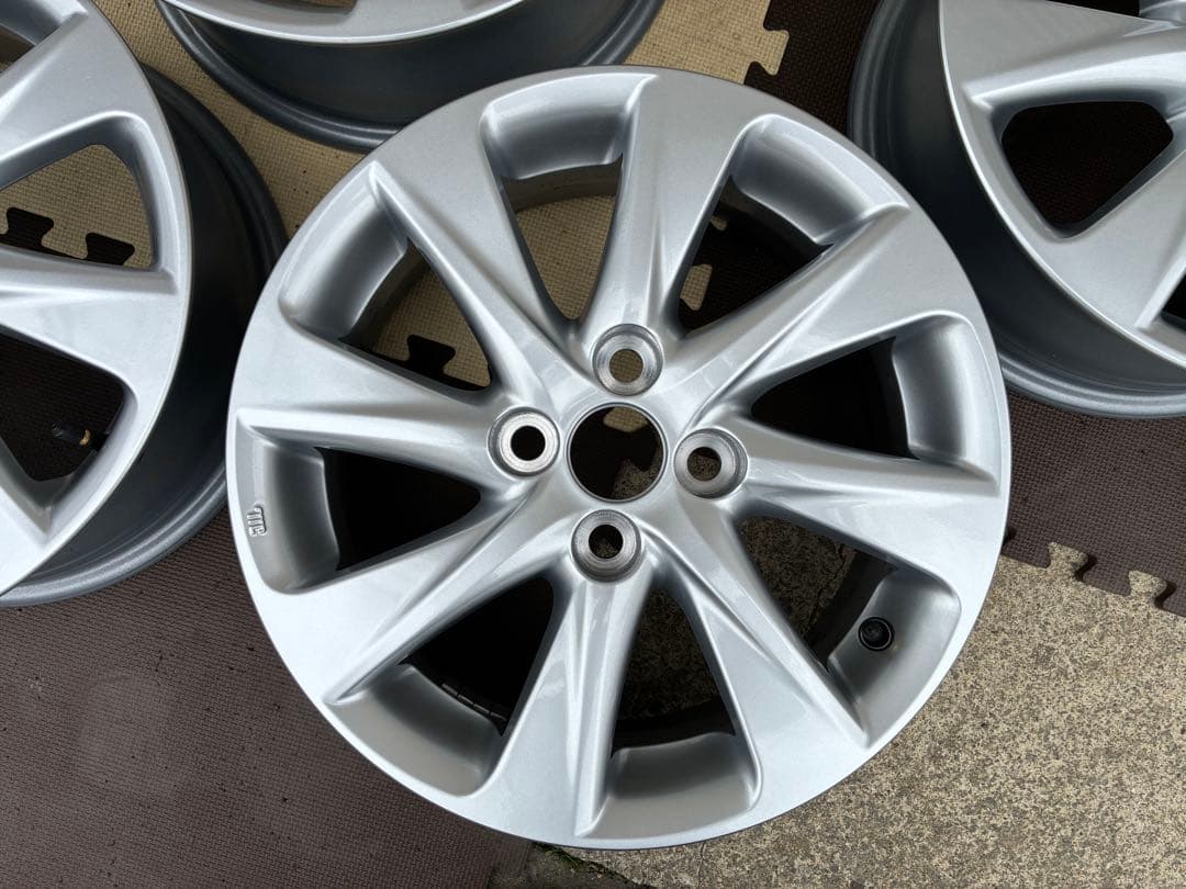 【送料込】新車外し 新型アクア 純正アルミ 4本セット 専用ナット付き