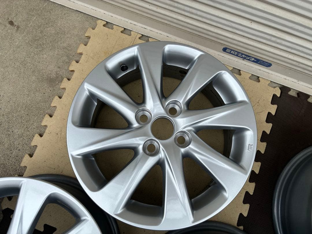 【送料込】新車外し 新型アクア 純正アルミ 4本セット 専用ナット付き