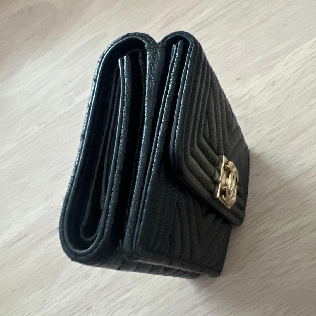 CHANEL 三つ折り財布