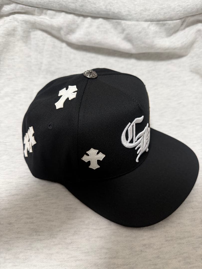 帽子 CH Embroided and Cross Patch Cap.