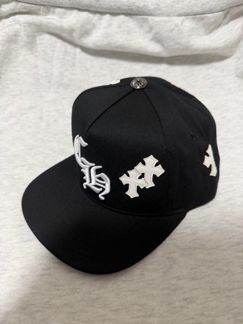帽子 CH Embroided and Cross Patch Cap.