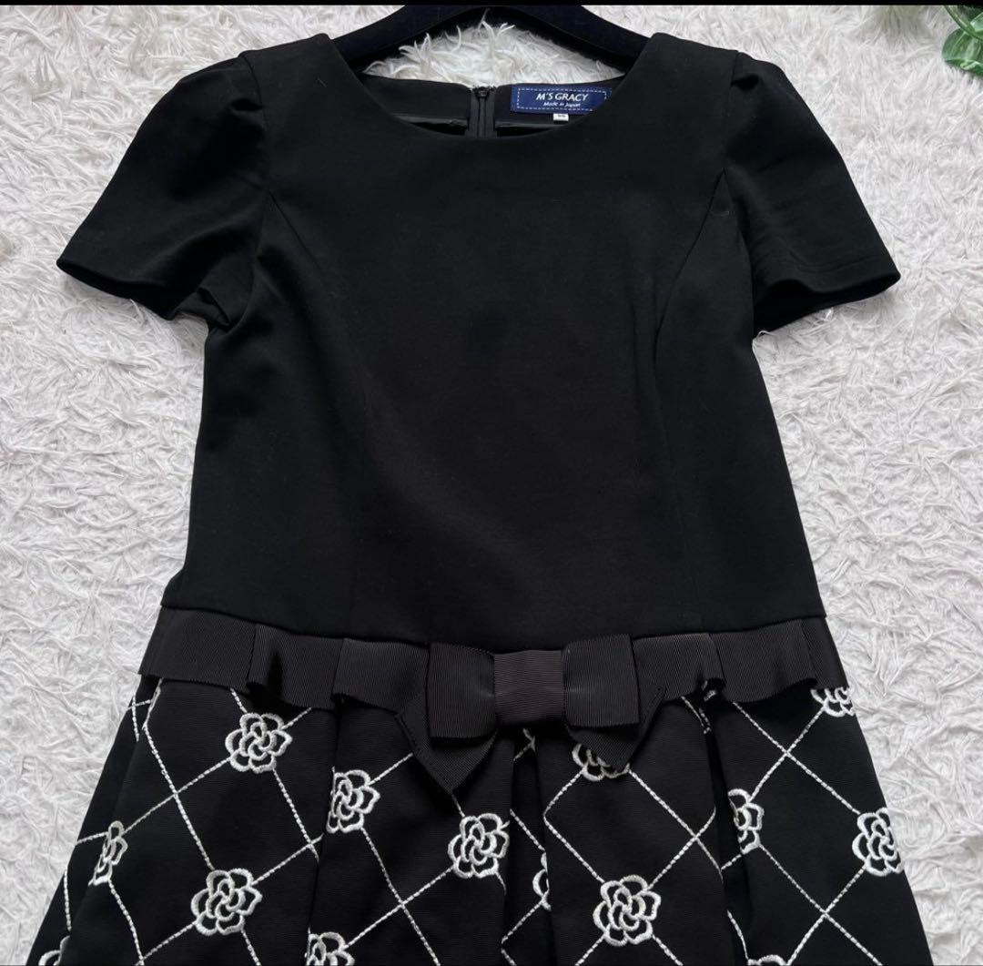 美品 現行 エムズグレイシー フレアワンピース カメリア刺繍 リボン