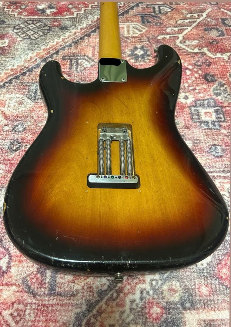 Fender by Squier JVシリアル 1982年製　SST-50