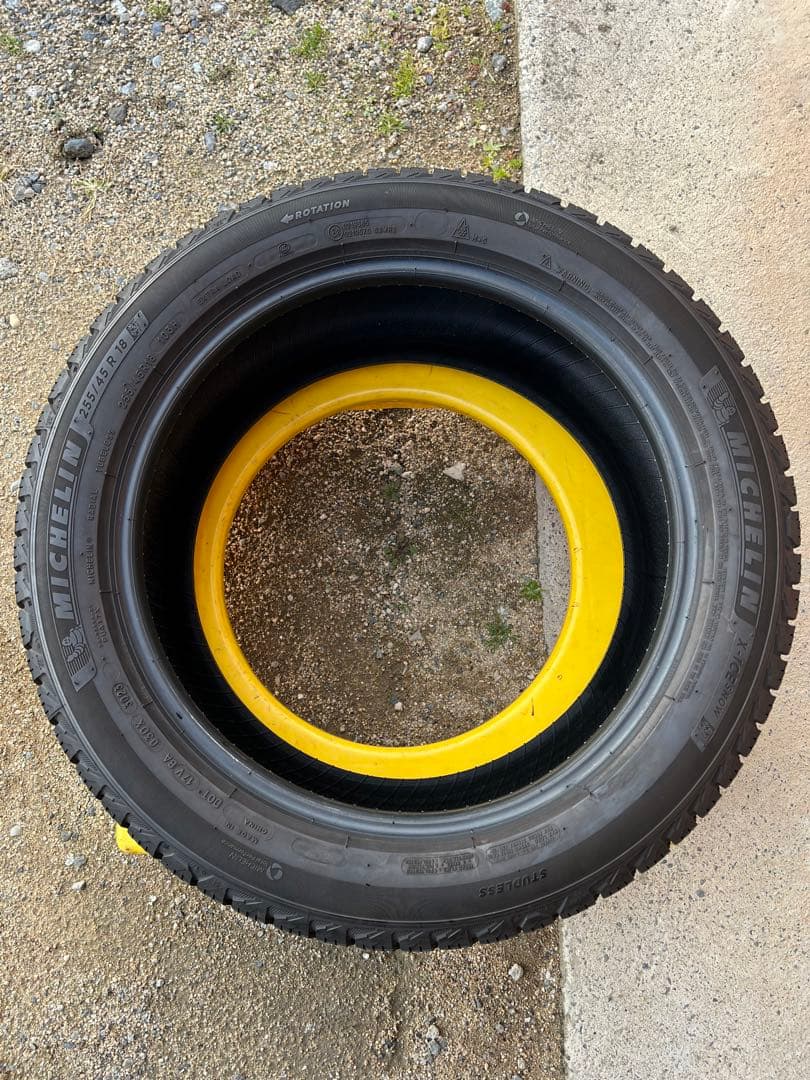 良品　高級　2023年 スタッドレス　255/45R18 i4 X3 W221