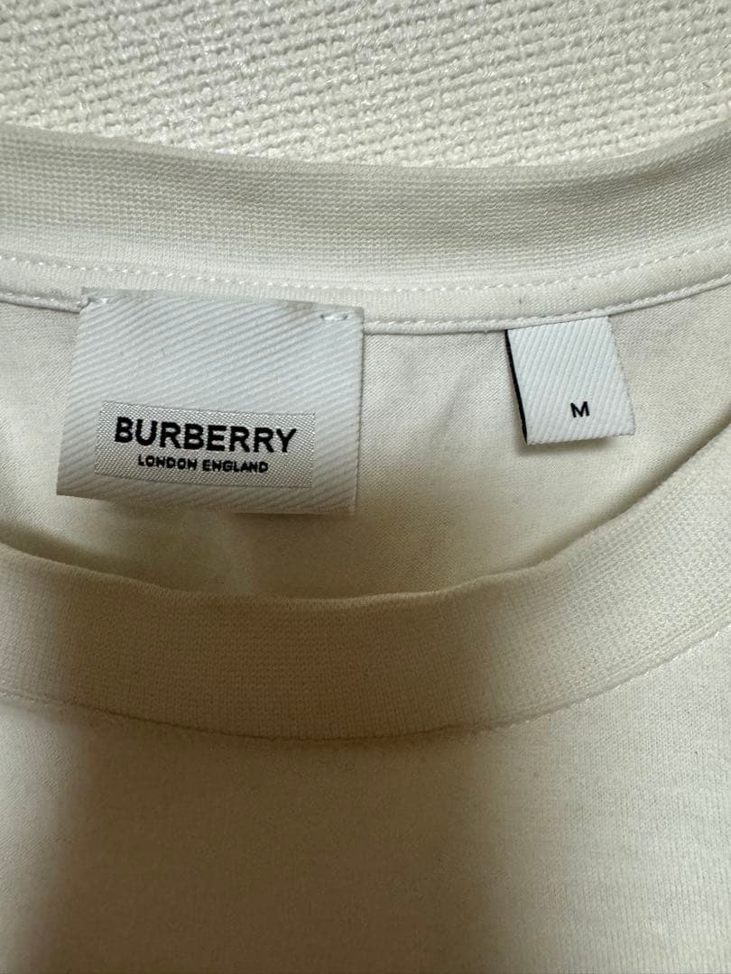 BURBERRY Tシャツ〔値引き交渉します〕