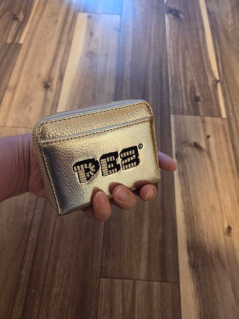 PEZ perche ear コラボジャバラ二つ折り財布 ゴールド 財布 ペッツ