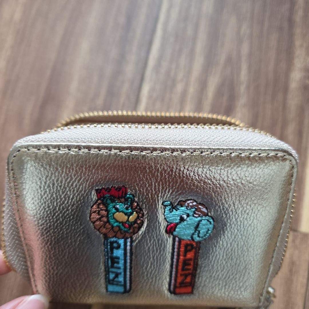 PEZ perche ear コラボジャバラ二つ折り財布 ゴールド 財布 ペッツ
