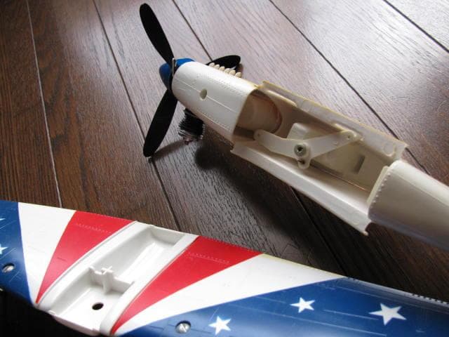 COX社製 049エンジン機 ミスアメリカ 未飛行品