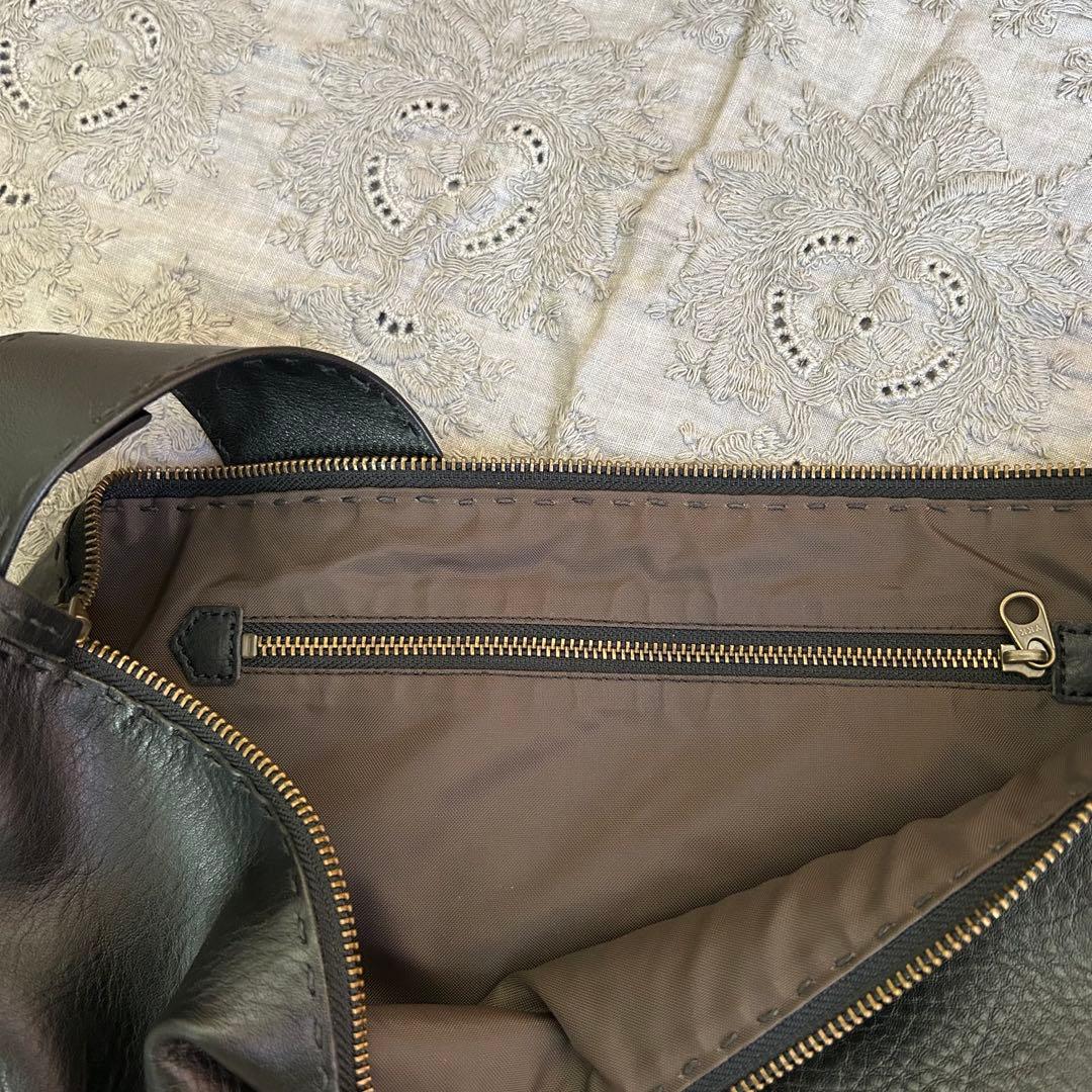 KAYNA 黒 レザー ボディバッグ