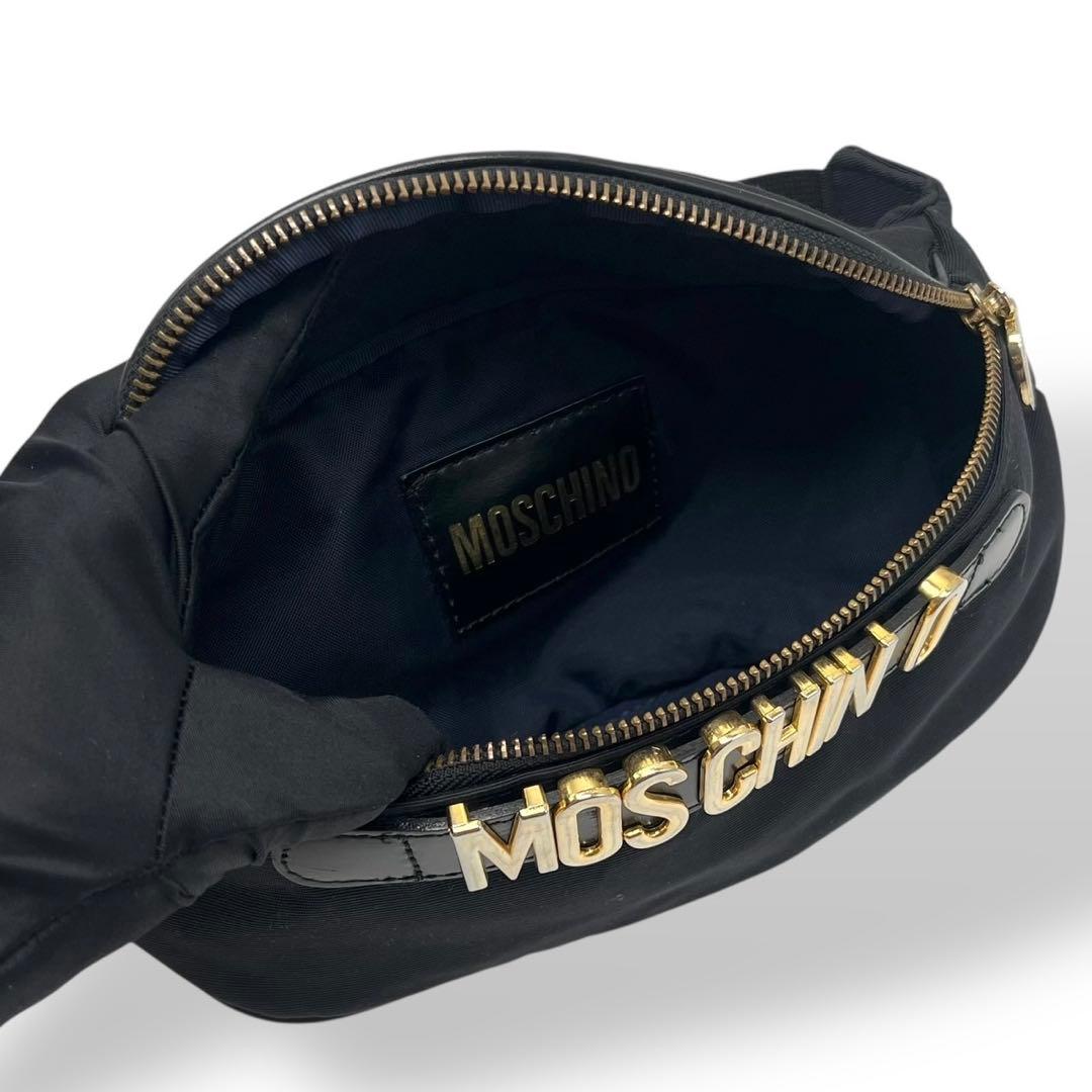 希少 極美品 モスキーノ ビックロゴ ウエストバッグ ボディバッグ G金具