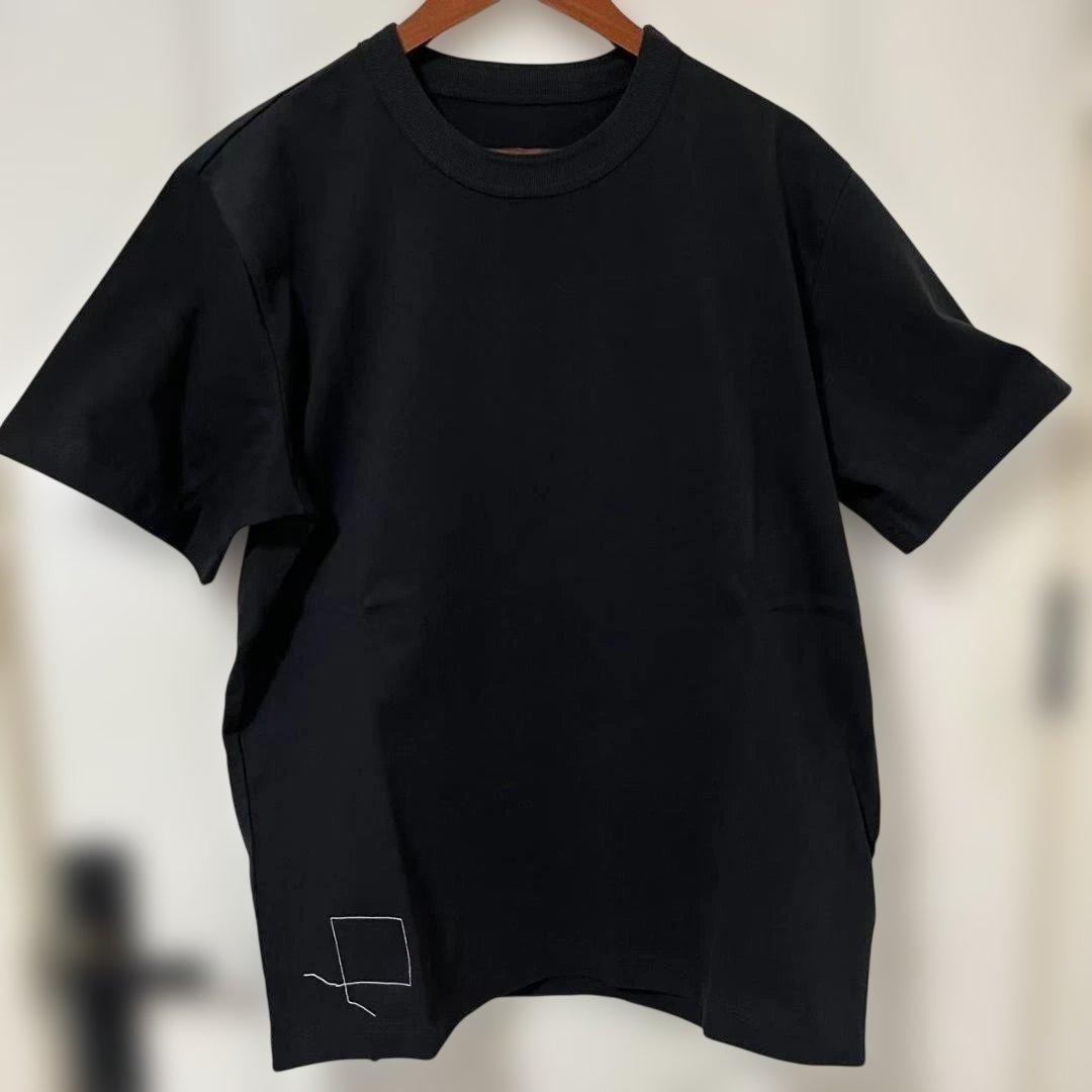sacai ブラック Tシャツ