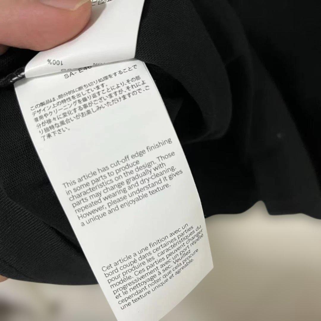 sacai ブラック Tシャツ