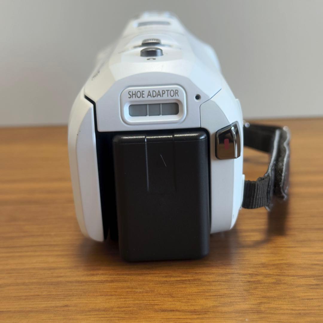 Panasonic HC-V750M ビデオカメラ 32GB内蔵 フルHD 美品