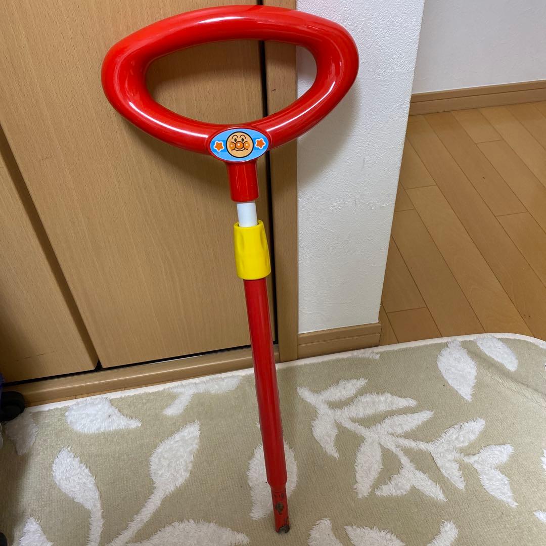 アンパンマン 三輪車 赤
