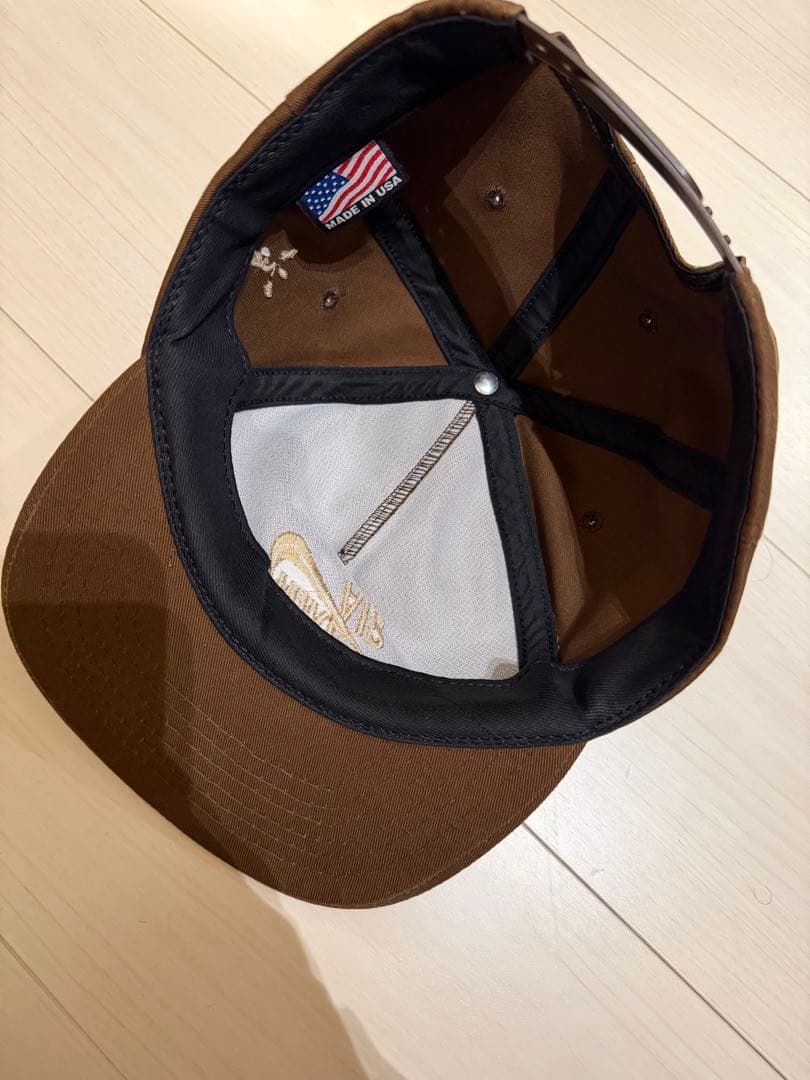 正規品　travis scott cactus jack ベースボールキャップ
