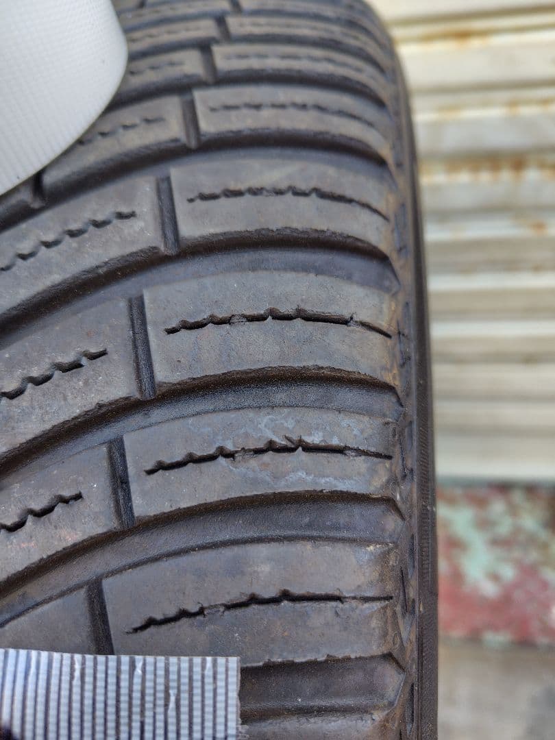 オールシーズンタイヤ 225/45R17 2022年製 残り溝6mm