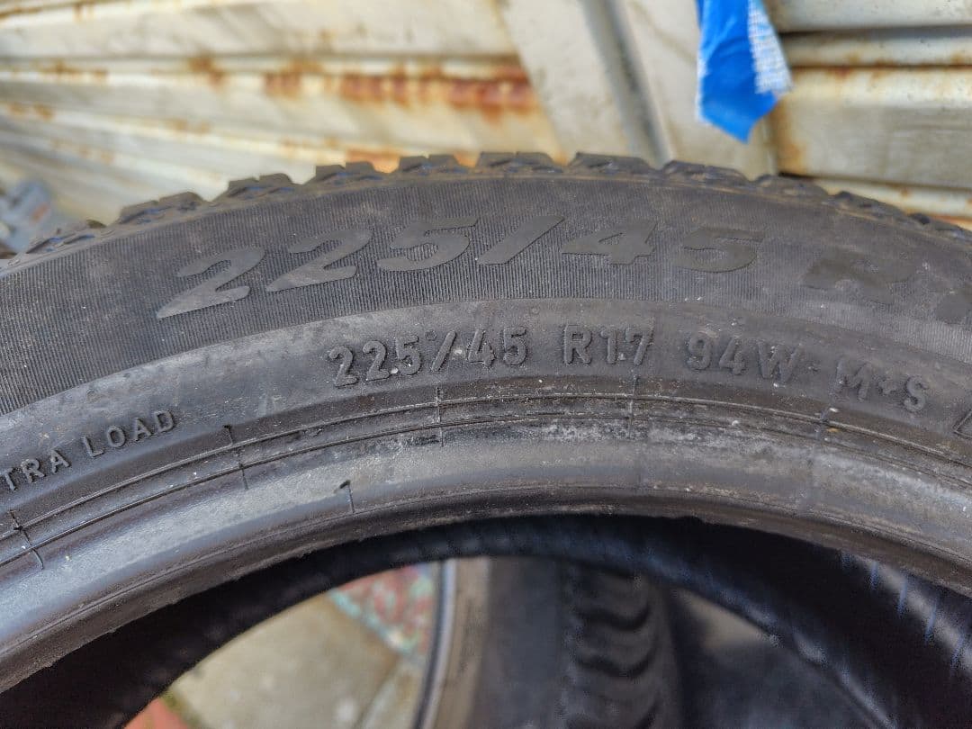 オールシーズンタイヤ 225/45R17 2022年製 残り溝6mm