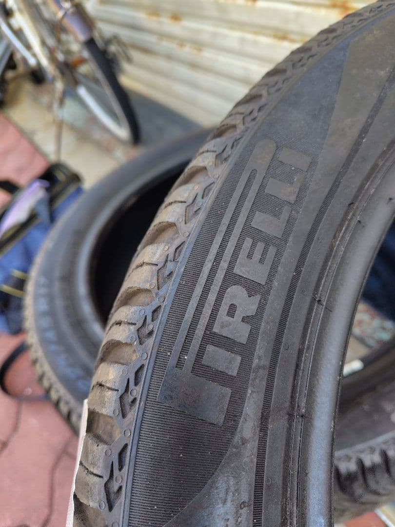 オールシーズンタイヤ 225/45R17 2022年製 残り溝6mm