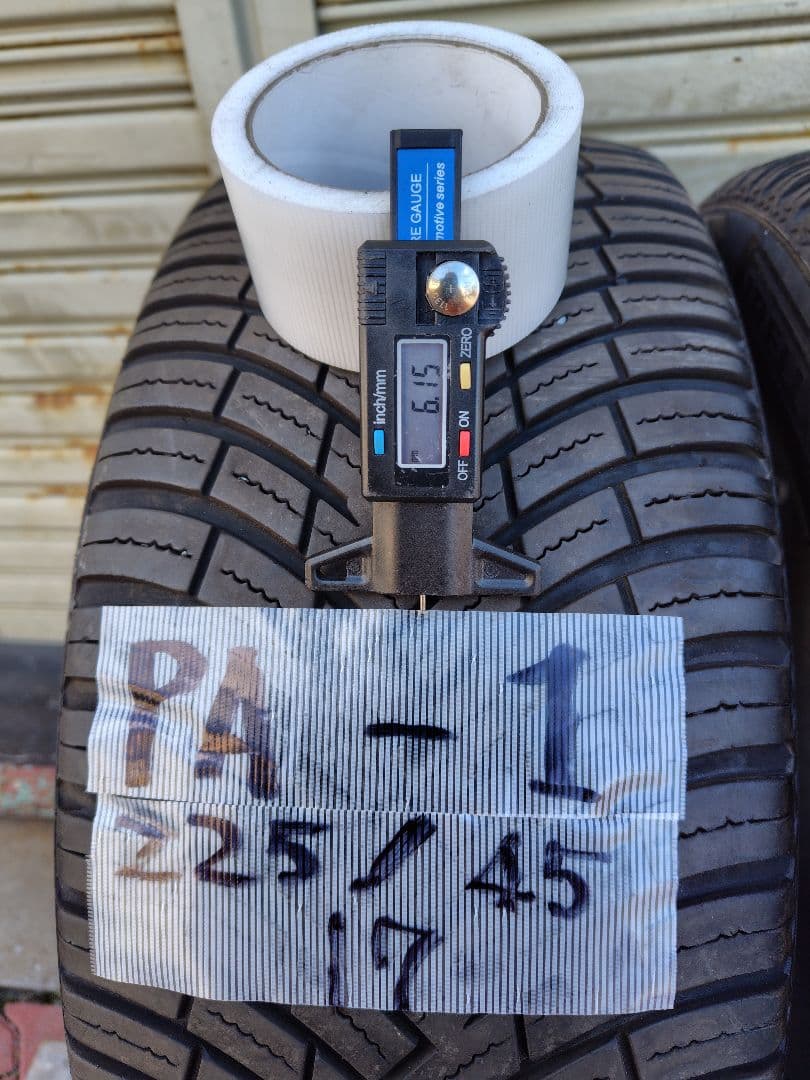 オールシーズンタイヤ 225/45R17 2022年製 残り溝6mm