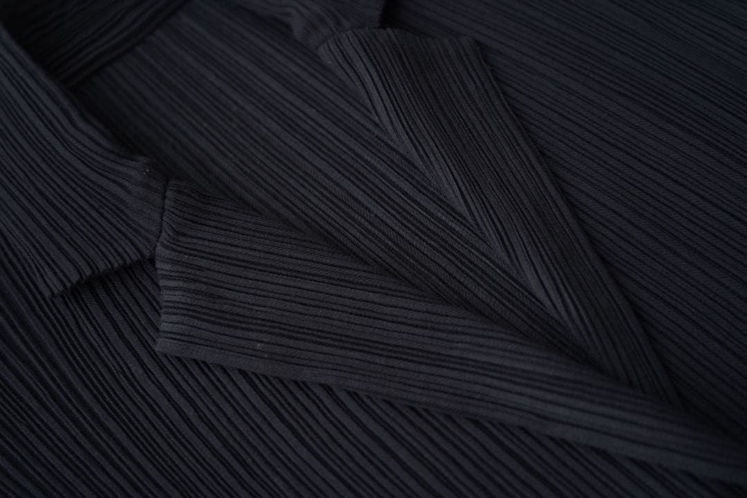 ISSEY MIYAKE FETE プリーツジャケット ブラック 03