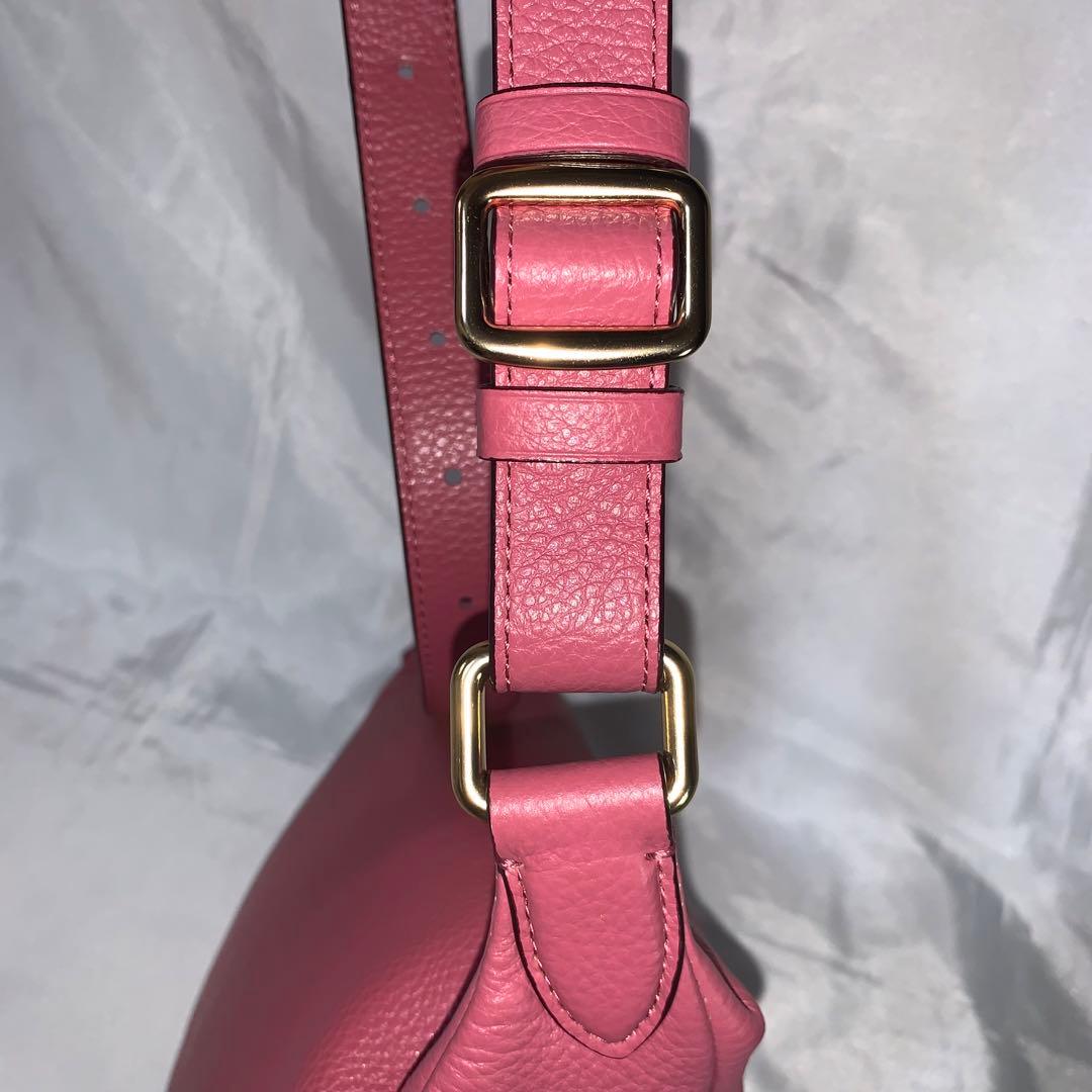 COACH ウエストバッグ　ボディバッグ　ピンク　レザー　 美品