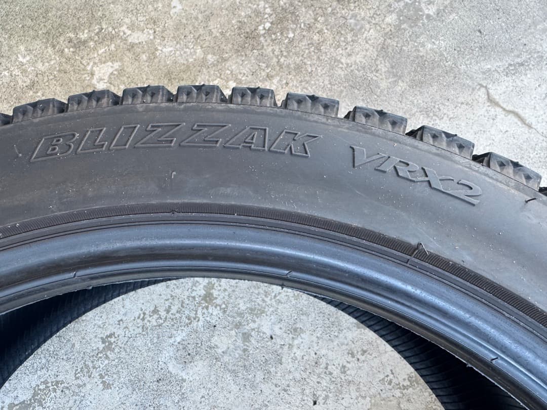 ✨225/45R18 ブリヂストン VRX2 スタッドレス 4本 23年35週★