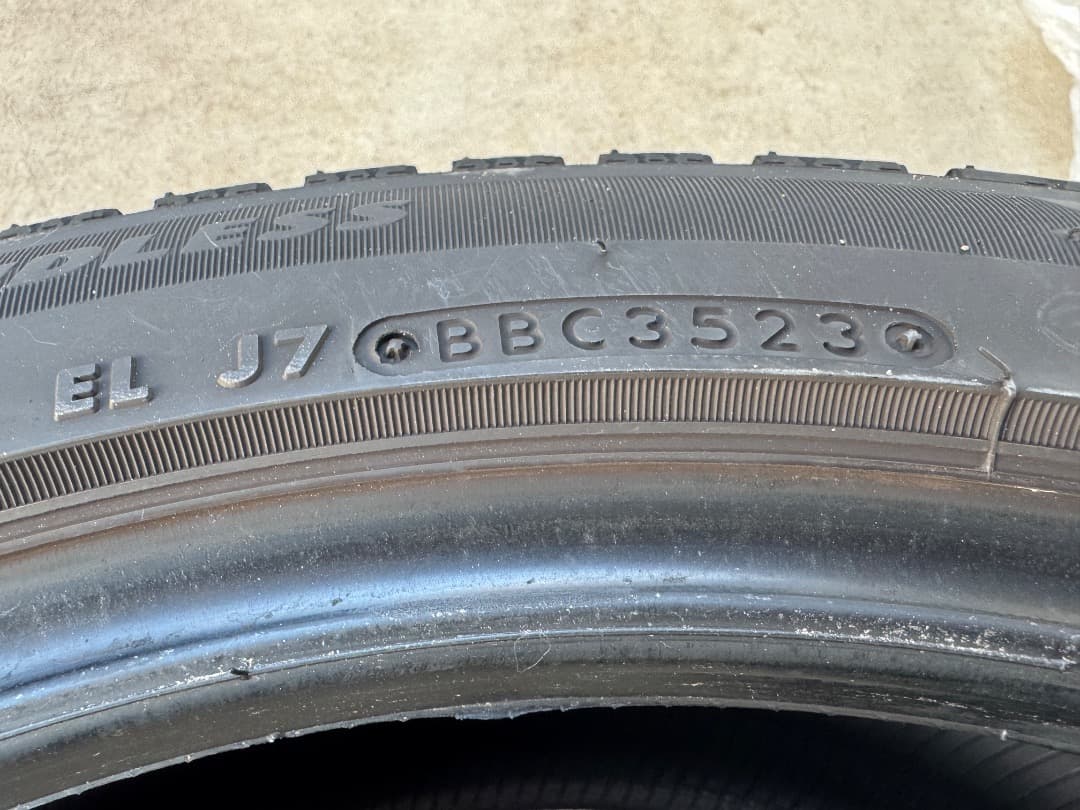 ✨225/45R18 ブリヂストン VRX2 スタッドレス 4本 23年35週★