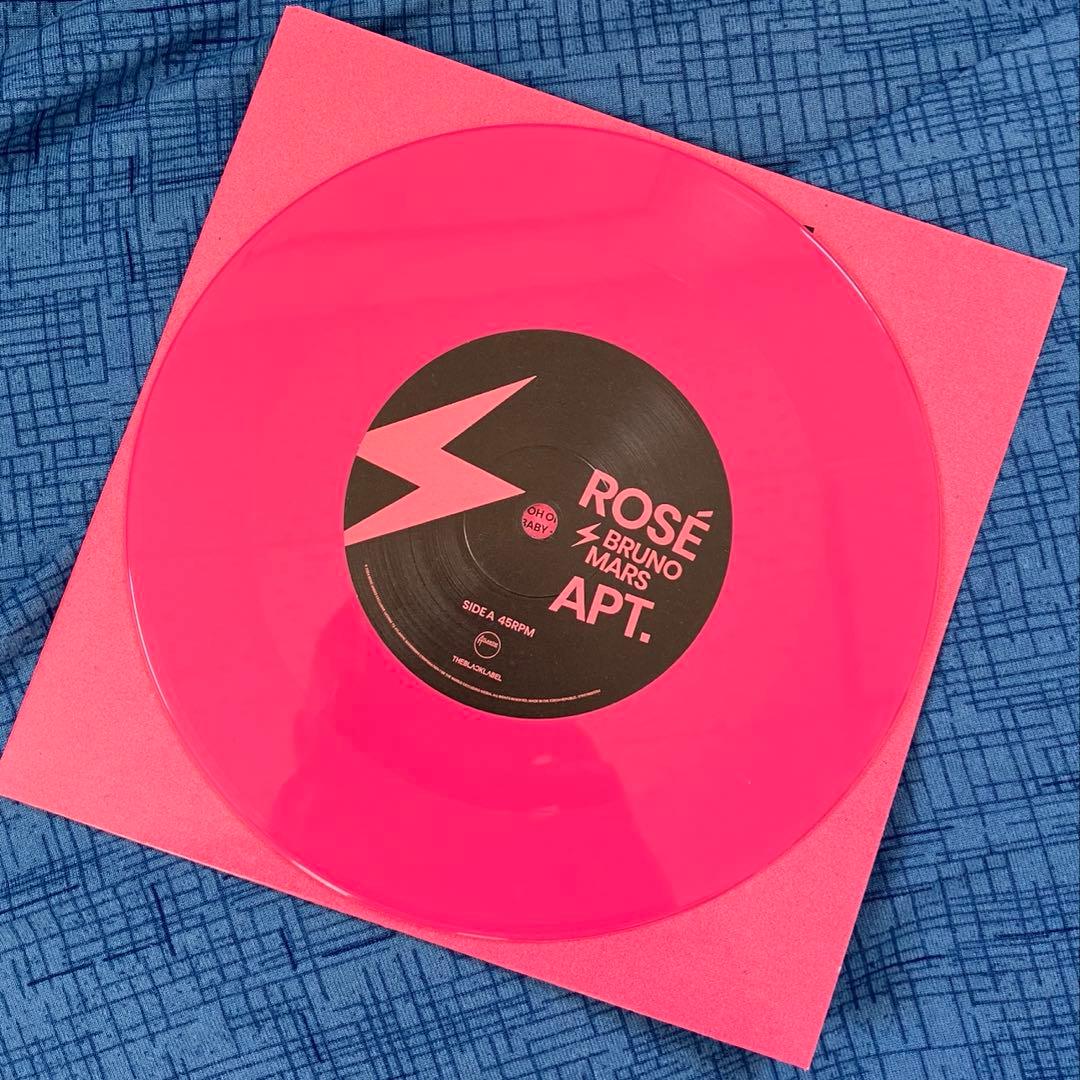 ROSÉ & BRUNO MARS APT. 7inch vinyl ピンク