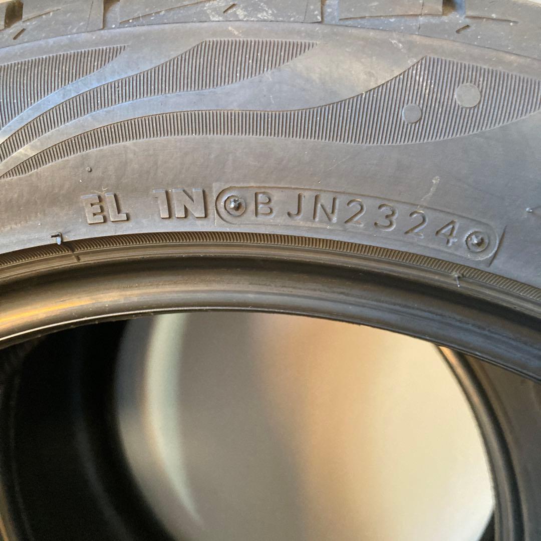 ブリジストン　プレイズ　PX－RV2 225－50－18 2本セット