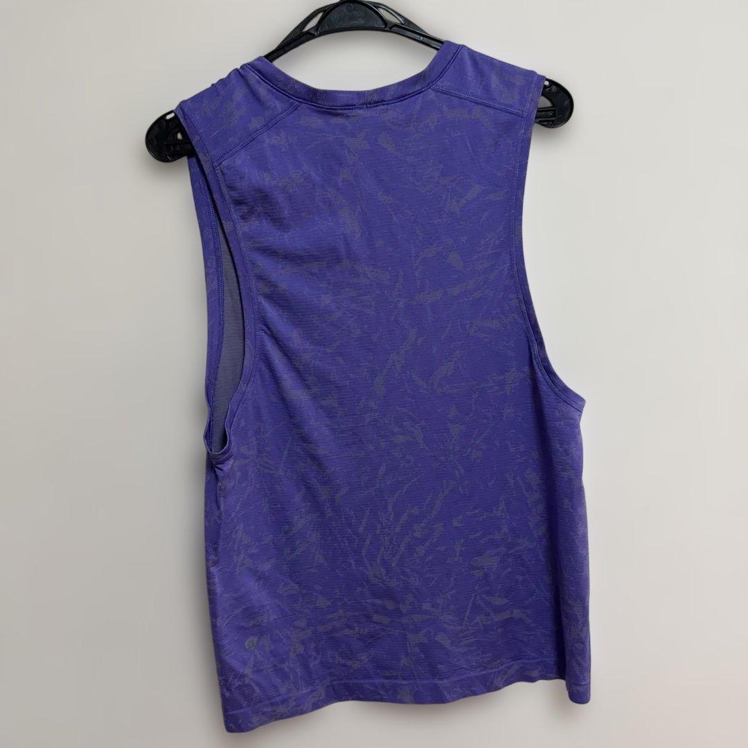 Lululemon 紫 ノースリーブタンクトップ