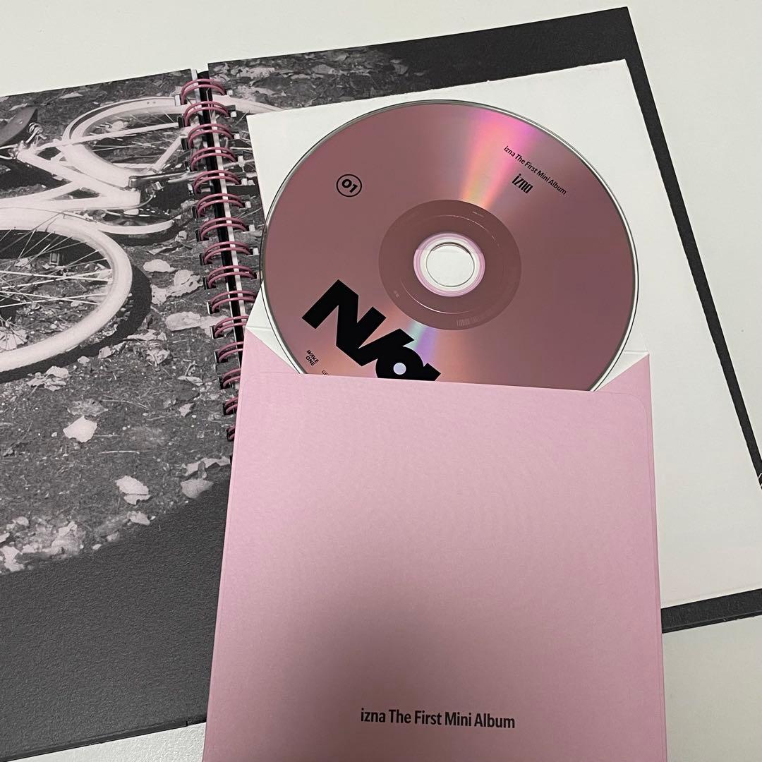izna イズナ ジユン 直筆サイン アルバム N/a Mwave 抜けなし