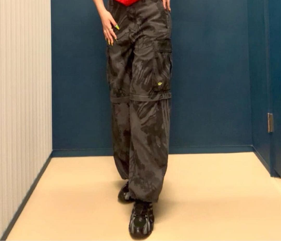 Mサイズ　2way アディダス 迷彩柄 ブラックカーゴパンツ