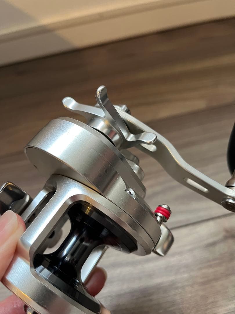 シマノ オシアジガー 1500HG 箱なし 小キズあり