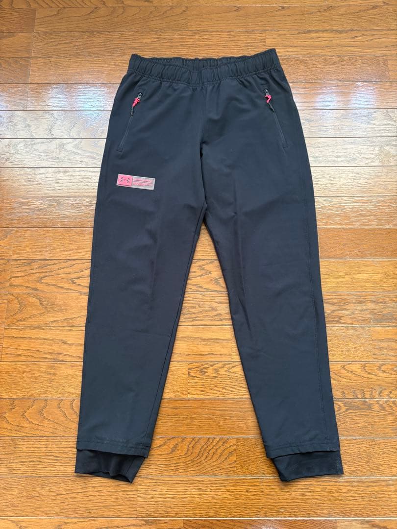 UNDER ARMOUR STORMストレッチ　Lサイズ