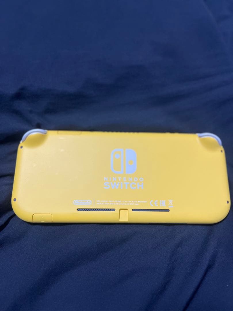 Nintendo Switch Lite イエロー 充電器付き　箱なし
