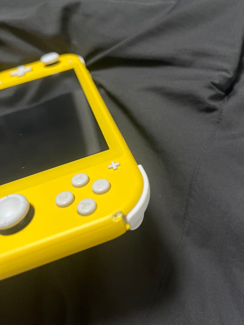 Nintendo Switch Lite イエロー 充電器付き　箱なし